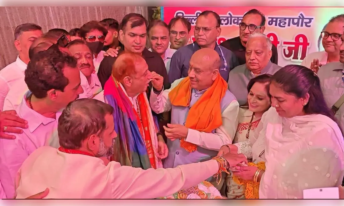 महापौर ने नागरिकों और स्वच्छता सैनिकों के साथ मनाया जन्मदिन, जनसेवा का लिया नया संकल्प
