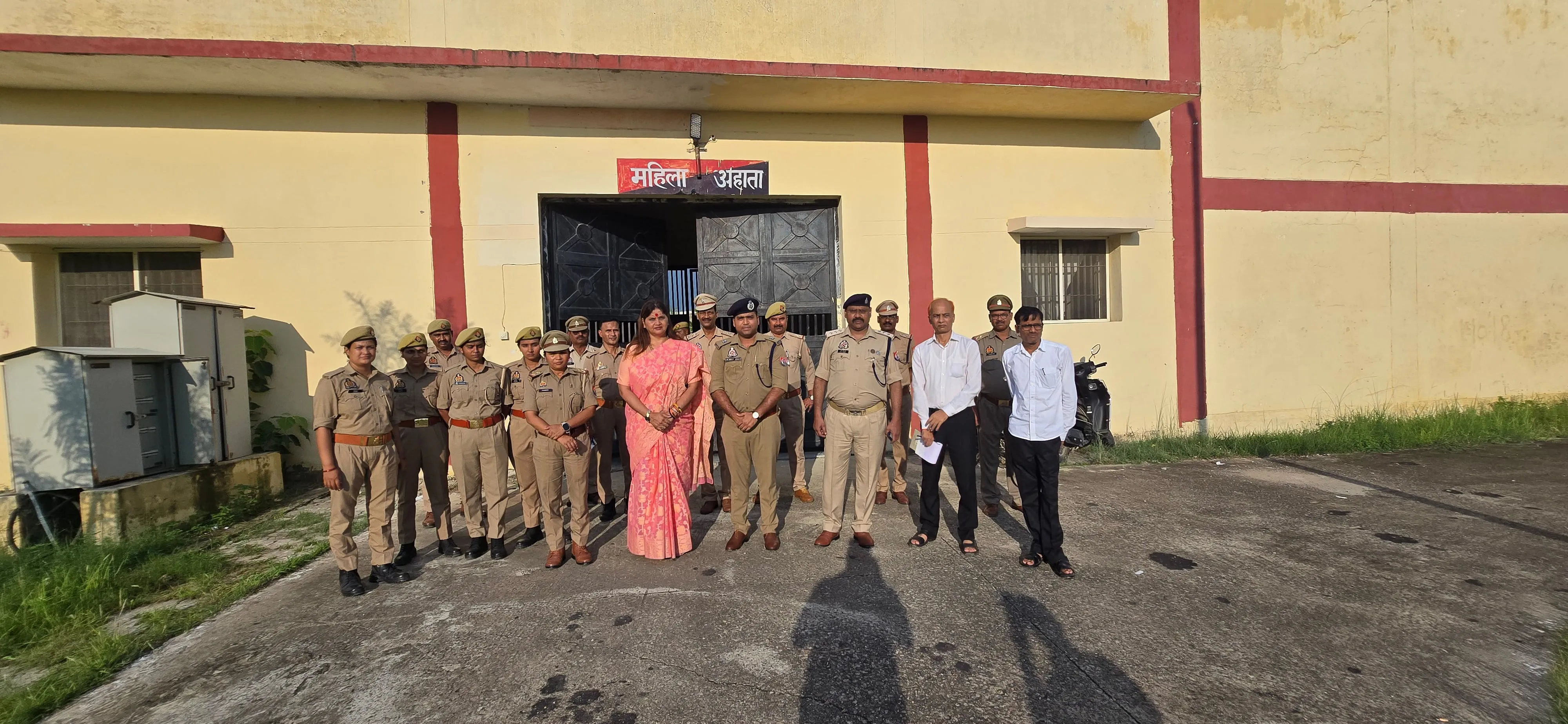 अध्यक्ष, राज्य महिला आयोग द्वारा जिला कारागार में महिला बंदीगृह का किया गया निरीक्षण