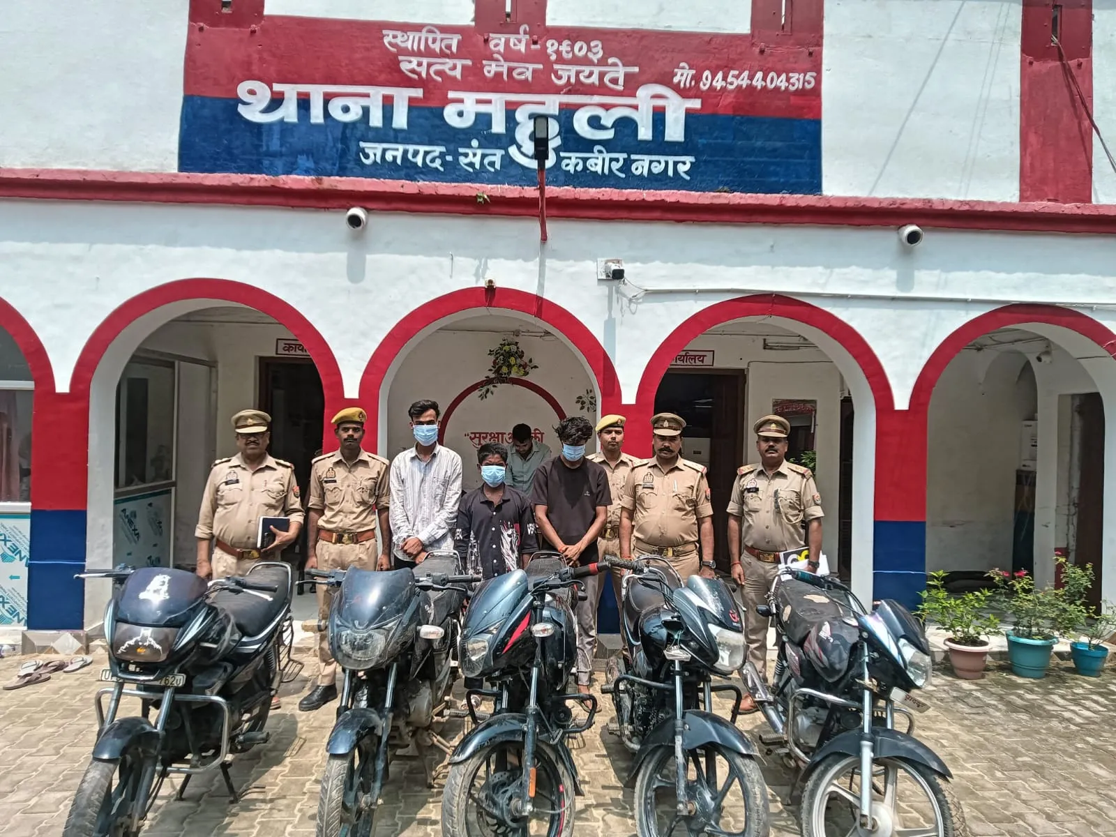  अन्तरजनपदीय मोटरसाइकिल चोर गिरोह के 03 शातिर अभियुक्त गिरफ्तार