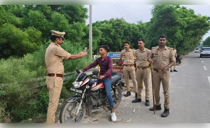 गंगा बैराज पर पुलिस का शिकंजा, बिना नम्बर प्लेट और संदिग्ध वाहनों की हुई सघन जांच