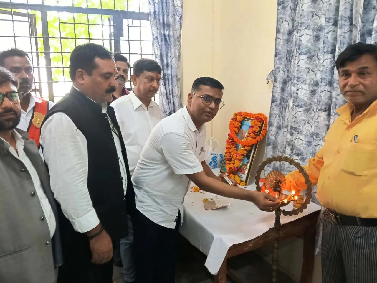 शैक्षिक मूल्यों की मजबूती में प्रो0 गिरिजा शंकर का योगदान बहुमूल्य- एसडीएम