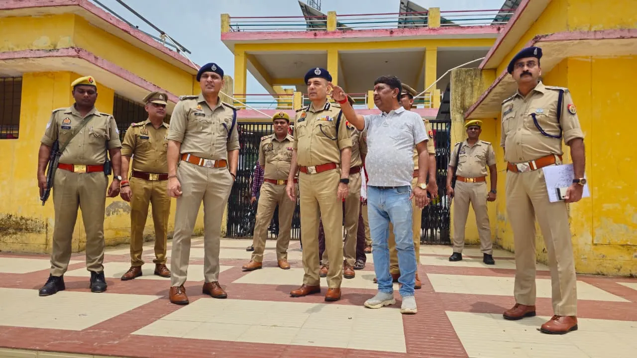 कांवड़ यात्रा की तैयारियों का अपर पुलिस महानिदेशक प्रयागराज जोन ने लिया जायजा