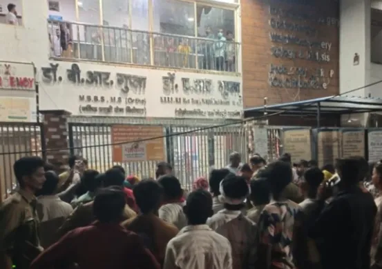 रामा हॉस्पिटल में हंगामे के बाद पथराव, मुकदमा दर्ज 