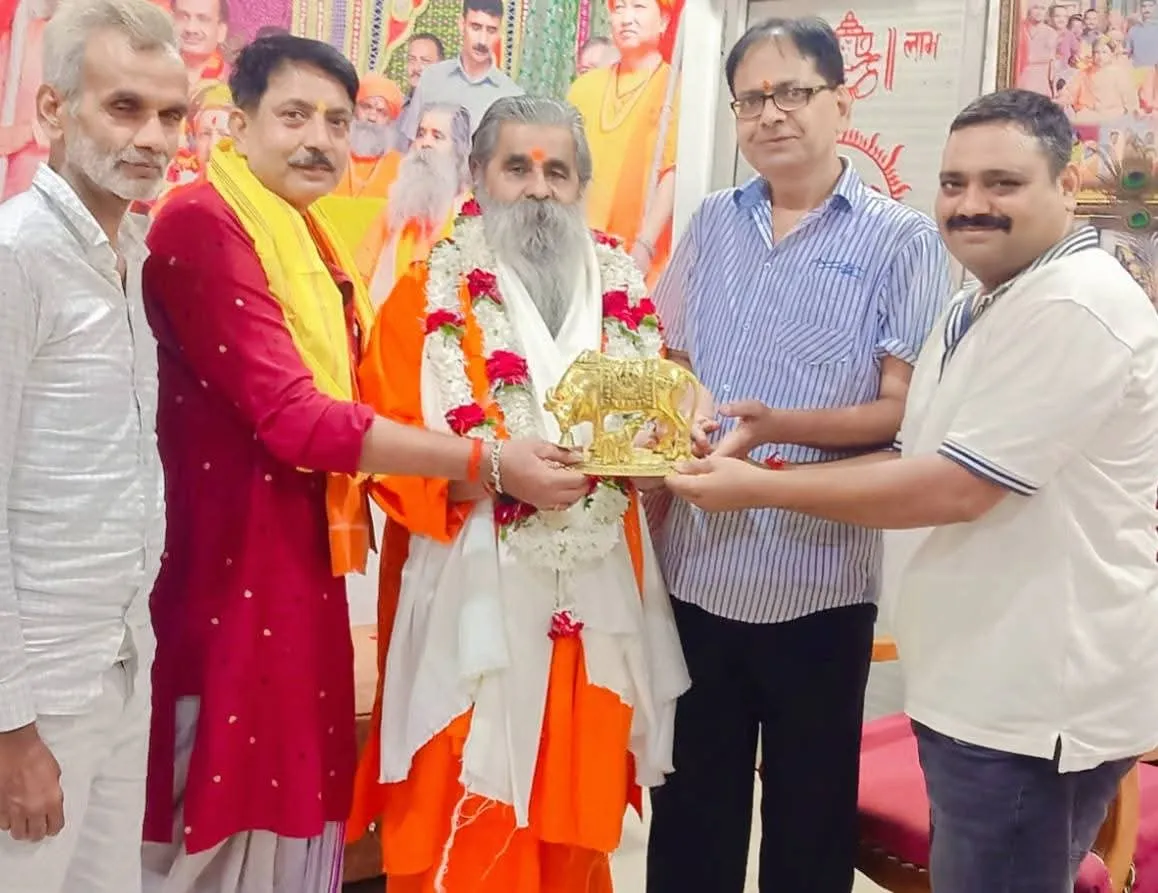गुरु जैसा कोई नहीं,गुरु ही सच का बोध करता है- रविंद्र 