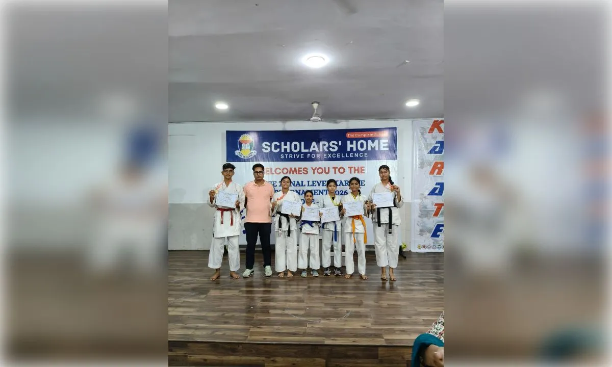 कराटे प्रतियोगिता में एलपीएस के विद्यार्थियों का शानदार प्रदर्शन, जीते मेडल