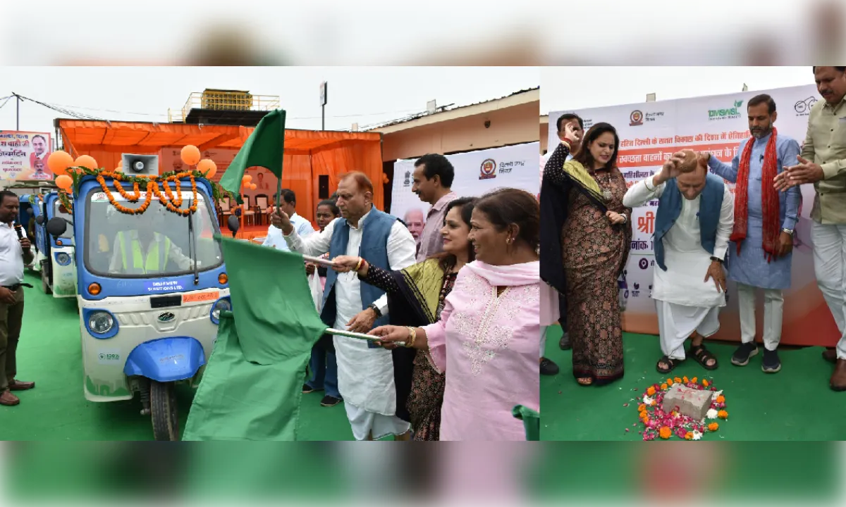 महापौर प्रवेश वाही ने 135 इलेक्ट्रिक स्वच्छता वाहनों को दिखाई हरी झंडी
