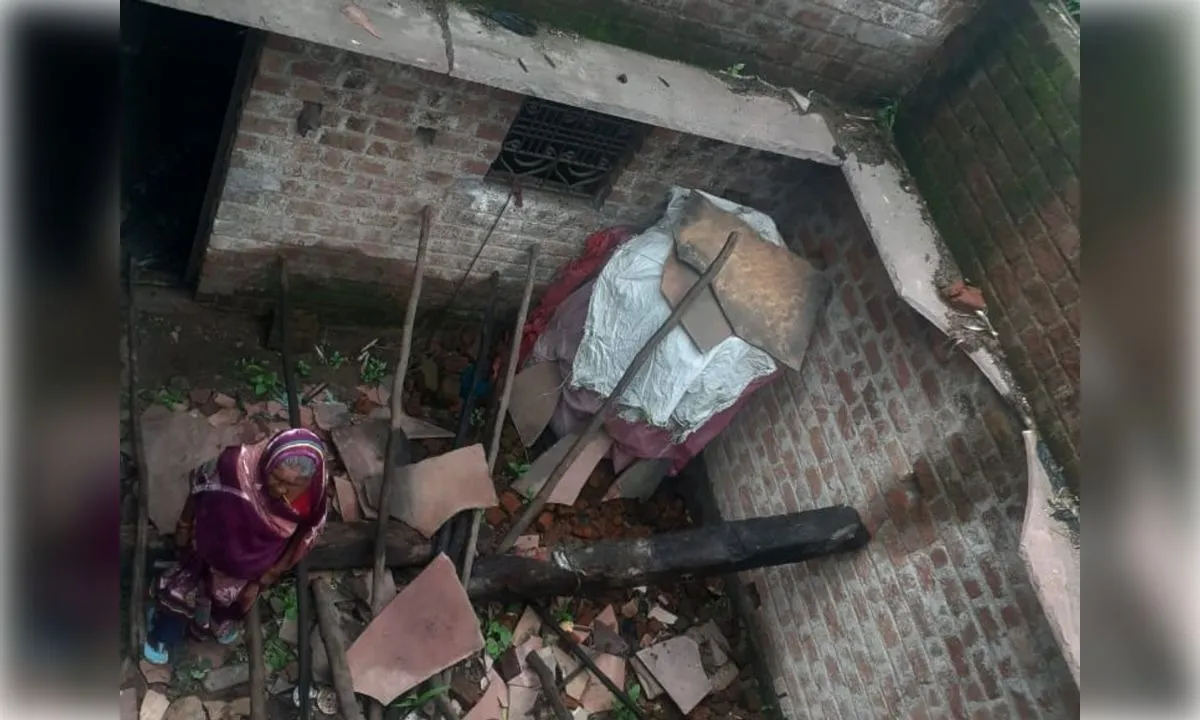 डूबती गाड़ियां, तैरते लोग और ढ़हते मकान बारिश का तांडव 