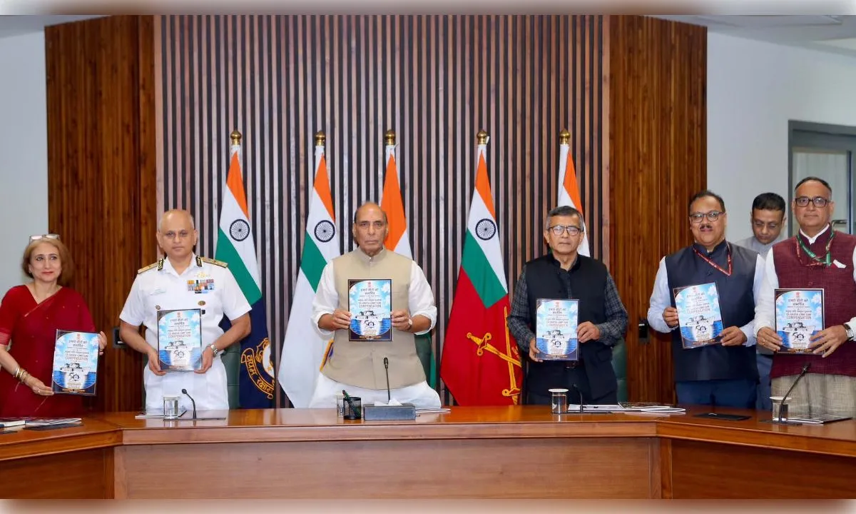 तटरक्षक बल में महिलाओं को पुरुषों के बराबर मिलेगा अधिकार, दो नई नीतियों को मंजूरी