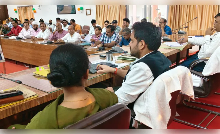 डीएम की अध्यक्षता में उद्योग बन्धु की बैठक सम्पन्न