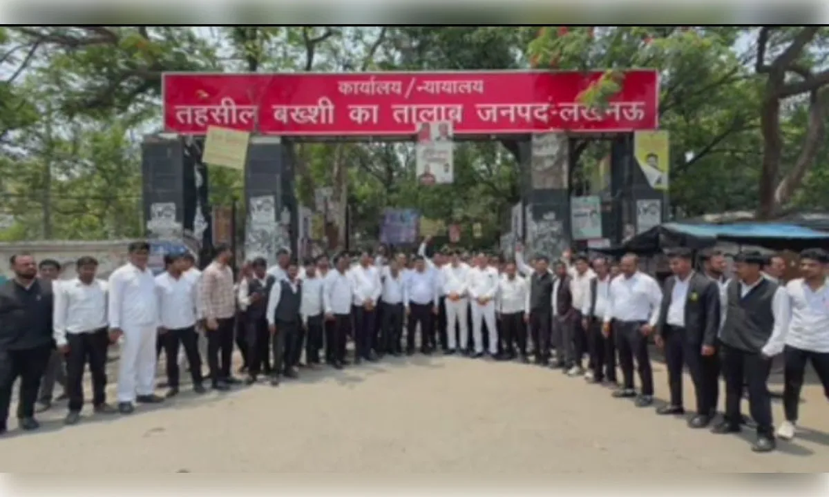 बीकेटी में तालाबों का ठेका, लगी लाखों की बोली, मछली पालकों और कारोबारियों ने लिया हिस्सा 