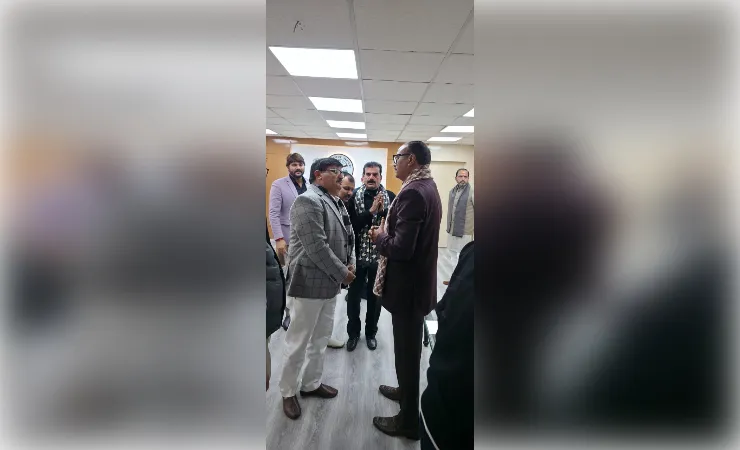 समायोजित कर परमानेंट करें , होगी जय-जयकार 