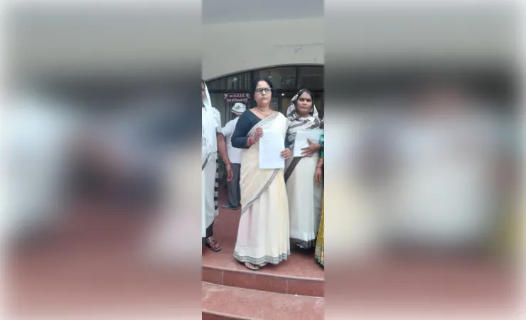 दस्तक अभियान का पूर्ण बहिष्कार करेंगी आशा कार्यकत्रियां 