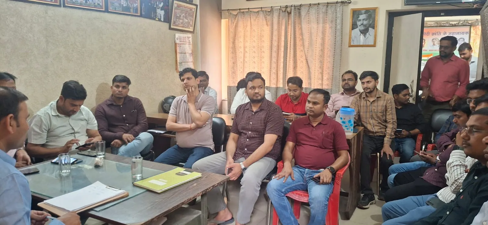 निरंतर उत्पीड़न से बिजली कर्मियों में गहरा आक्रोश 