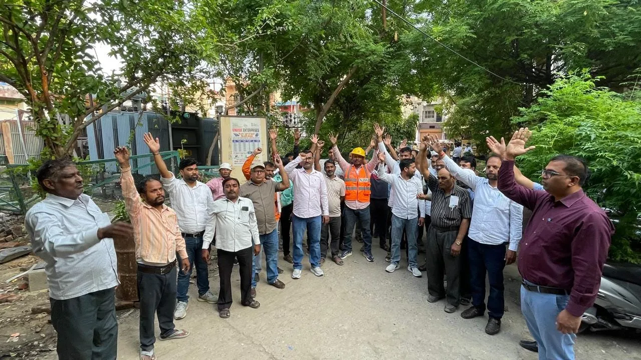 निजीकरण की तैयारी में वर्टिकल व्यवस्था पूरी तरह विफल 
