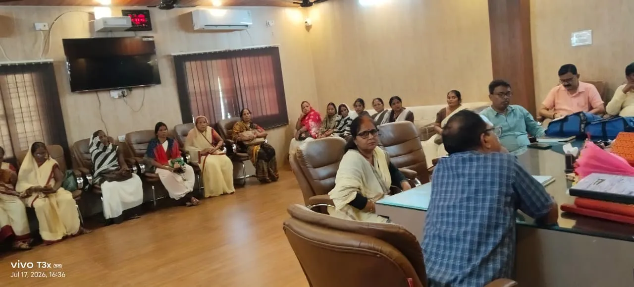 स्वास्थ्य कार्यकर्ताओं की बड़ी जीत 