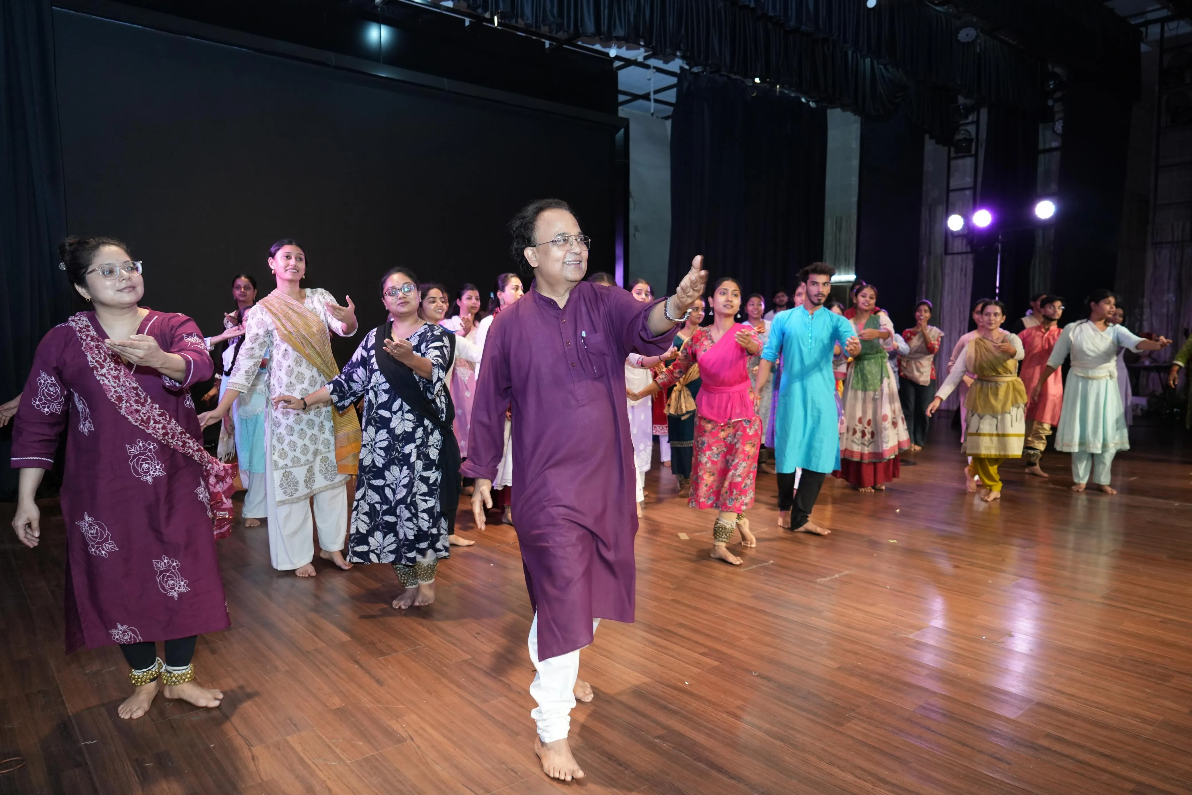 भातखण्डे विवि में कथक नृत्य कार्यशाला का शुभारंभ 