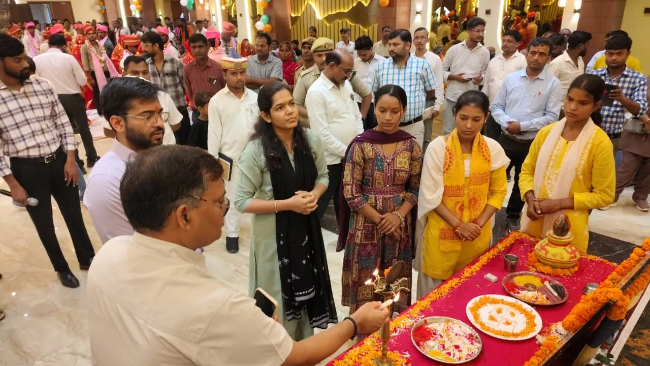 मुख्यमंत्री सामूहिक विवाह कार्यक्रम का होटल ट्युलिप में हुआ भव्य आयोजन
