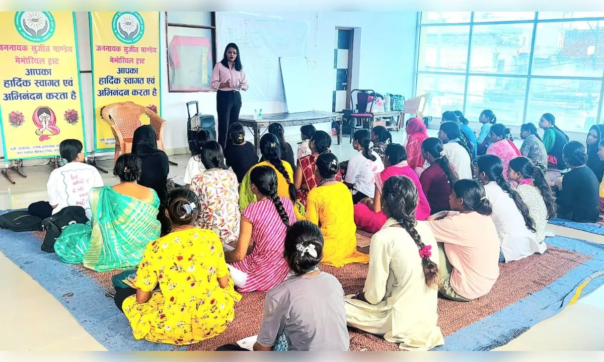 मोहनलालगंज में ब्यूटी एंड वेलनेस प्रशिक्षण कार्यक्रम का हुआ आयोजन