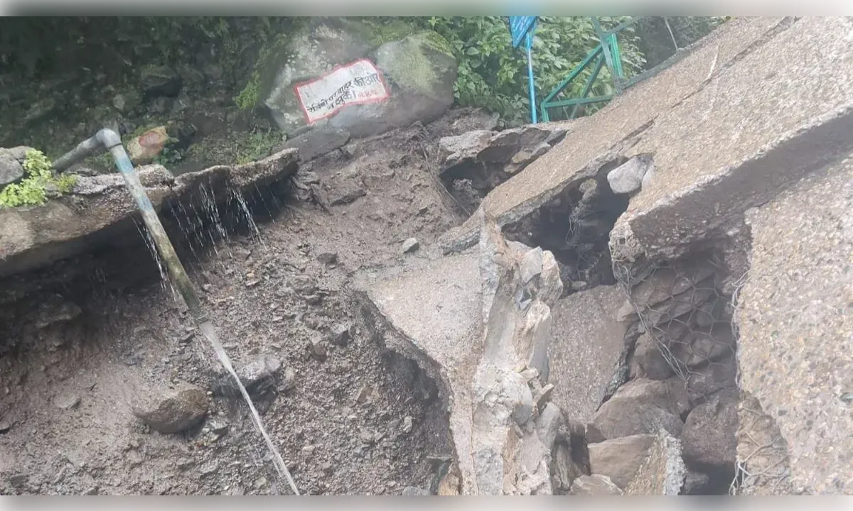 उत्तराखंड में भारी बारिश के कारण यमुनोत्री पैदल मार्ग धंसा, वैकल्पिक रास्ता बने के निर्देश