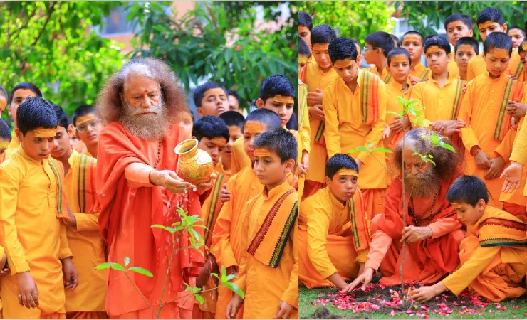 परमार्थ निकेतन में हरित संदेश, मानसून की पहली वर्षा पर स्वामी चिदानन्द ने किया पौधारोपण