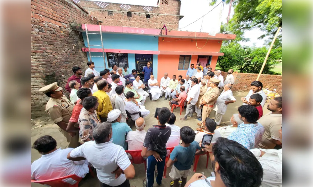 देवरिया में राजू विश्वकर्मा की हत्या पर भड़के अखिलेश, कानून व्यवस्था पर उठाये सवाल
