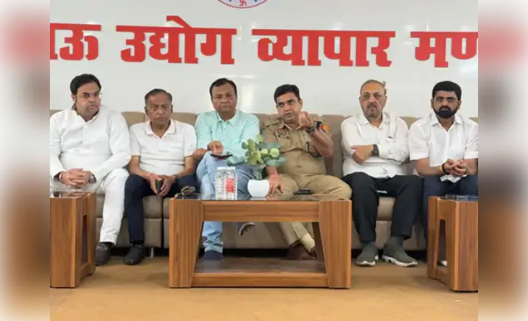 अग्नि सुरक्षा को लेकर सीएफओ ने की व्यापार मंडल संग बैठक, सुरक्षा संबंधी दी जानकारी  