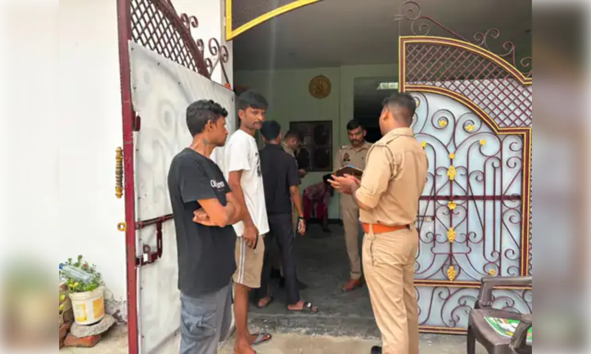 वाराणसी से छिपाकर 20 लड़कियां को लखनऊ पहुंचाने वाले गिरोह का भंडाफोड़