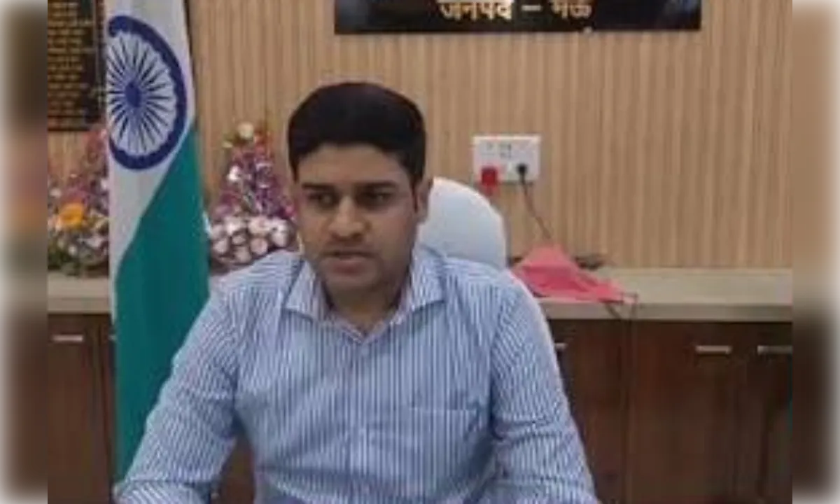 सीएमआईएस पोर्टल आधारित निर्माण कार्यों की डीएम ने की समीक्षा, समयबद्ध पूर्णता के निर्देश