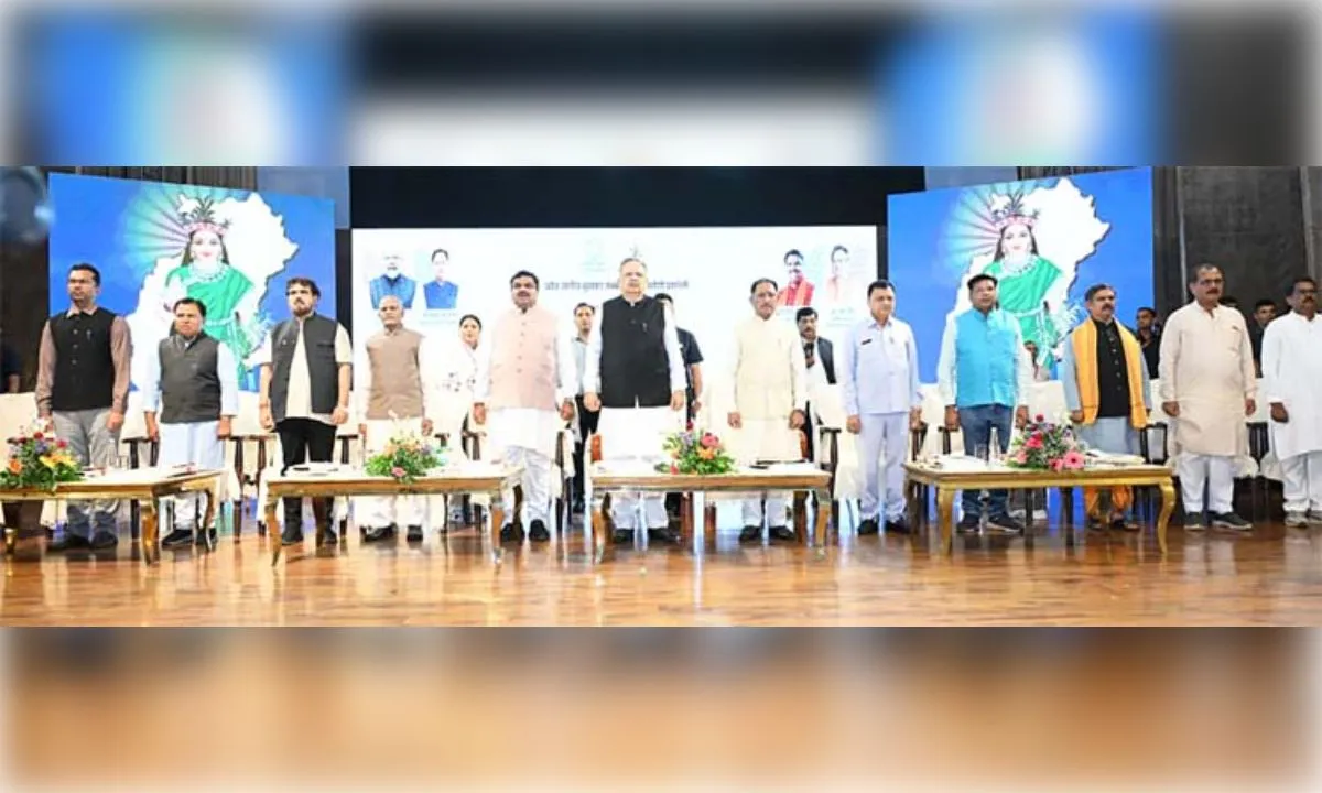 मुख्यमंत्री ने लॉन्च किया छत्तीसगढ़ का प्रीमियम हैंडलूम ब्रांड 'कोशल फैब'