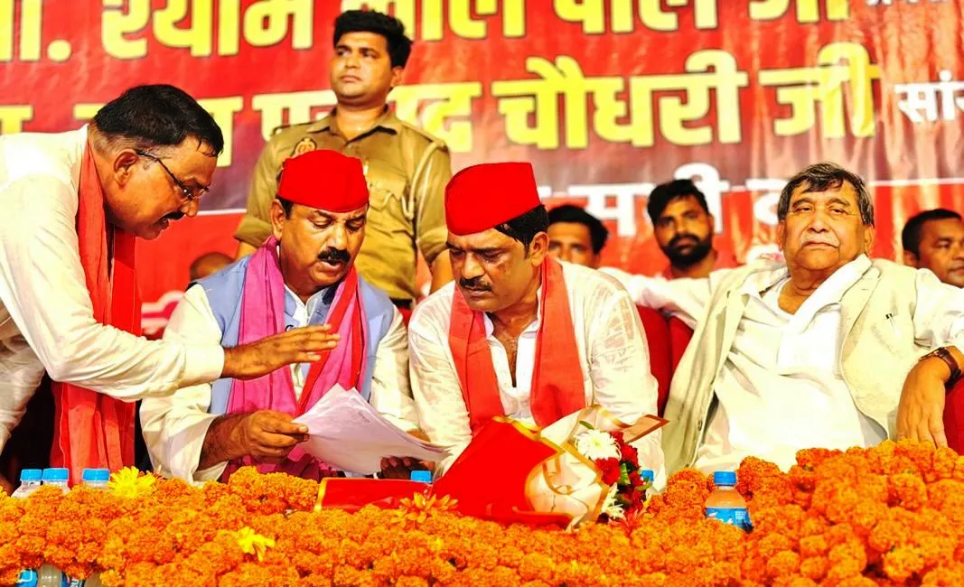सरकार युवाओं को रोजगार देने के बजाय उन पर लाठी चलवा रही है- श्यामलाल पाल