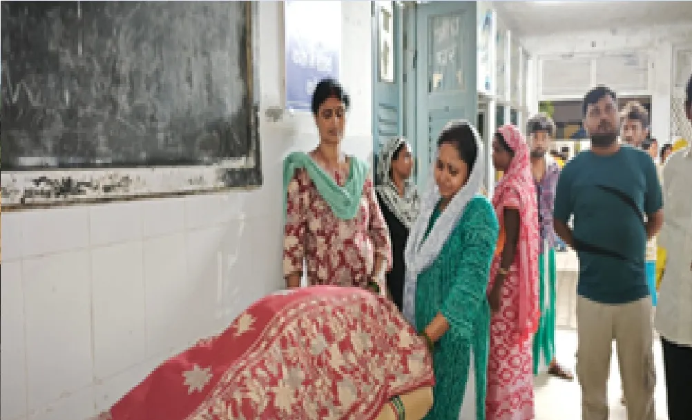 पूर्णिया में घरेलू विवाद में शिक्षिका पत्नी की गोली मारकर हत्या, पति फरार