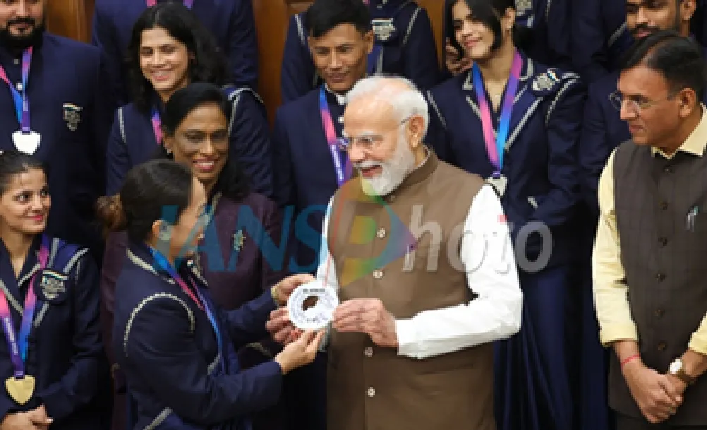 कॉमनवेल्थ गेम्स के पदक विजेताओं से मिले पीएम मोदी