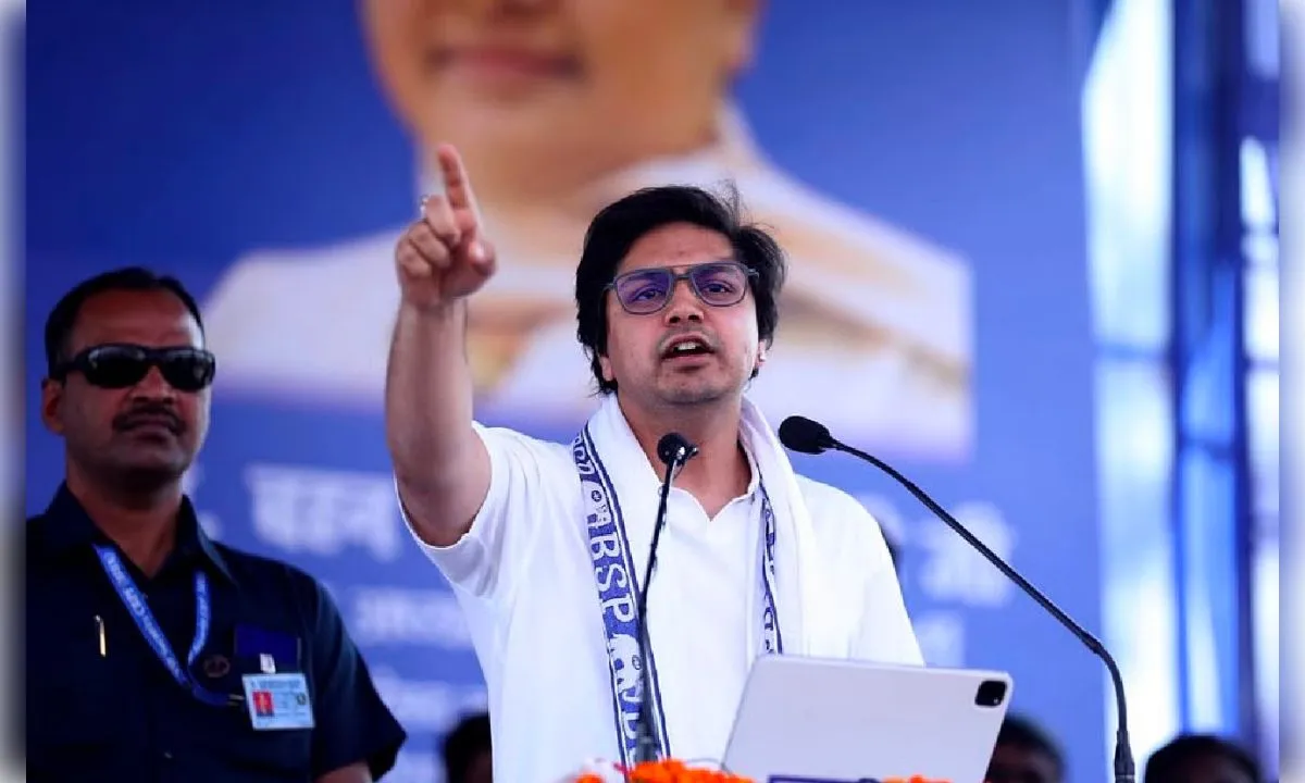 UP चुनाव की तैयारी में BSP का शंखनाद,आकाश ने सादाबाद से डॉ.अविन को बनाया प्रत्याशी