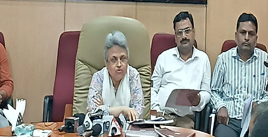 पीएम आवास में 6.32 लाख पात्र परिवार वंचित, जल जीवन मिशन की 72 प्रतिशत योजनाएं अधूरी : कैग