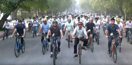 दिल्ली में ‘हर घर तिरंगा साइकिल यात्रा’, मनसुख मांडविया बोले- फिटनेस का बेहतर उपाय साइकिल