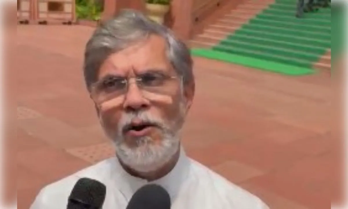 छात्रों पर हिंसा से राम मंदिर चढ़ावा चोरी तक, सभी मुद्दों पर चर्चा हो: पवन खेड़ा