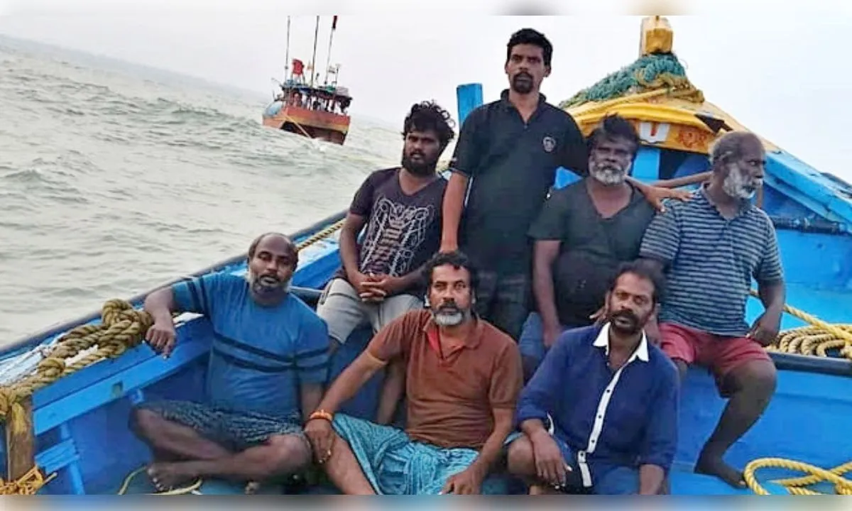 बंगाल की खाड़ी में भटकते रहे 8 मछुआरे, 28 दिन बाद रेस्क्यू