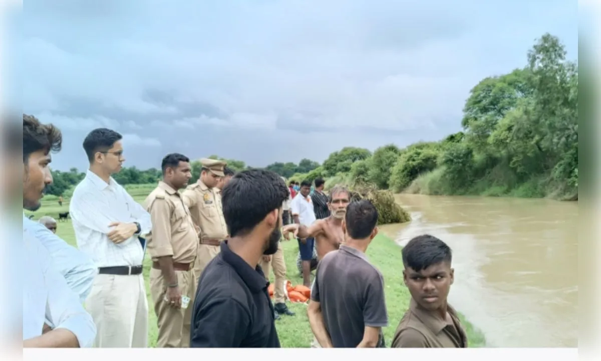 प्रतापगढ़ में नाले में डूबे भाई-बहन, गोताखोरों से तलाश जारी