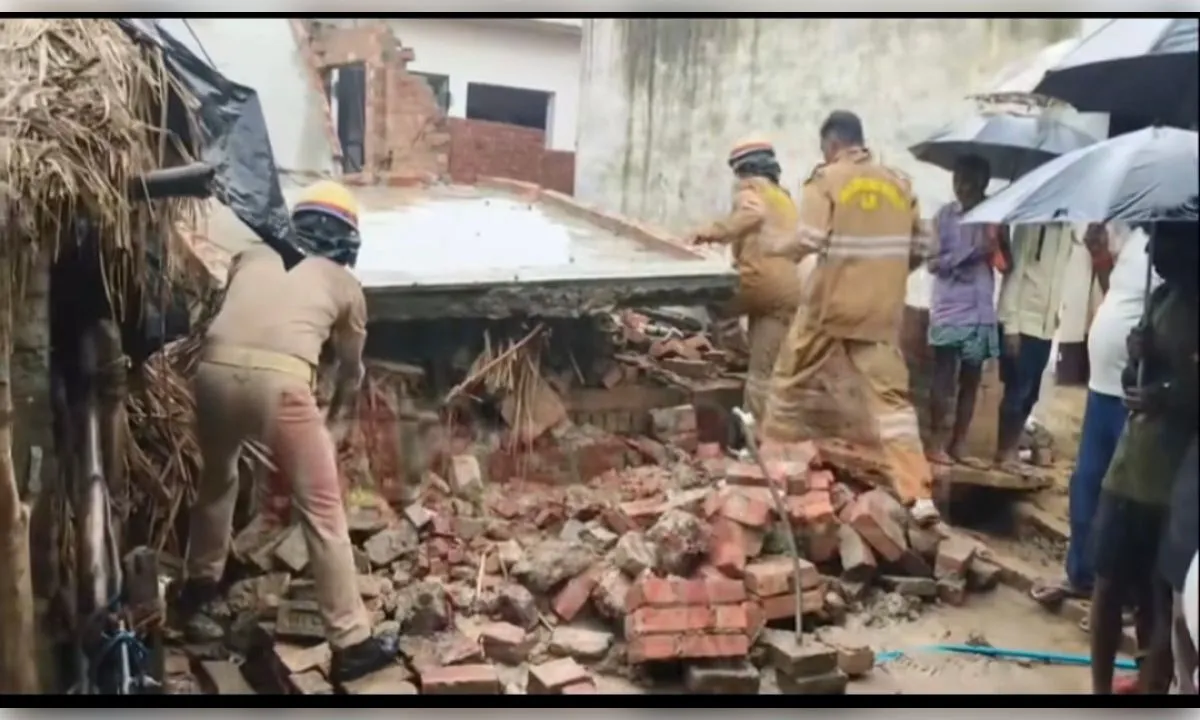 शाहजहांपुर में लिंटर गिरने से चाचा-भतीजे की मौत, महिला घायल