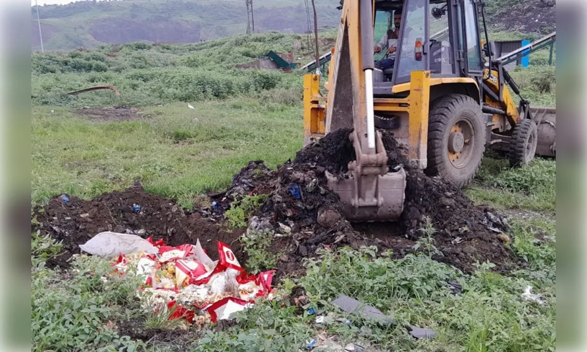 रक्षाबंधन से पहले 972 किलो प्रतिबंधित एनालॉग मावा और मिठाइयां ज़ब्त