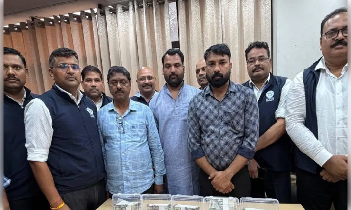 एलडीए के जेई समेत तीन 7.5 लाख की रिश्वत लेते गिरफ्तार, विजिलेंस ने रंगे हाथ दबोचा
