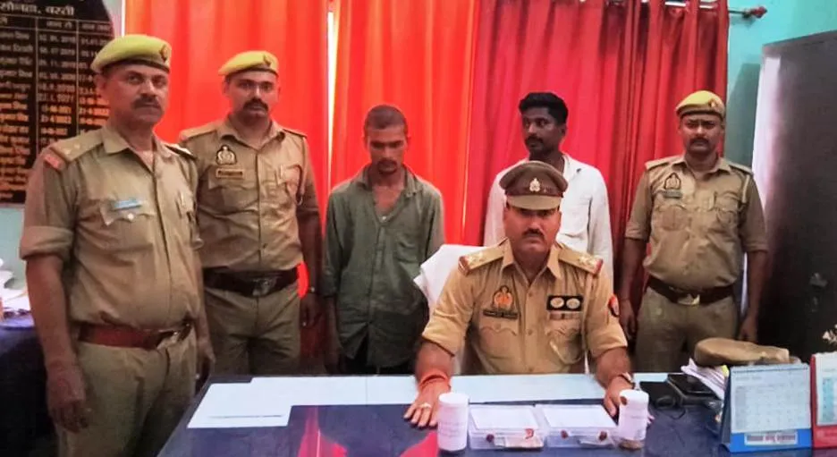 पूजा पाठ करने के नाम पर एवं मृत्यु का भय दिखाकर आभूषण लेने वाले दो अभियुक्त गिरफ्तार 
