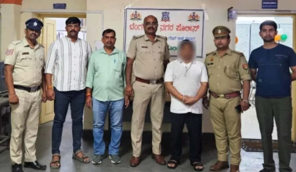 ढाई साल से फरार आत्महत्या के लिए उकसाने का आरोपी बेंगलुरु से गिरफ्तार