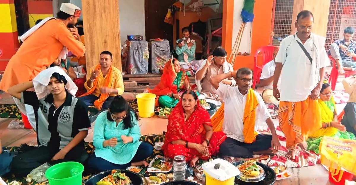 कड़र शिवमंदिर पर सामूहिक पार्थिव रूद्राभिषेक में उमड़ी आस्था
