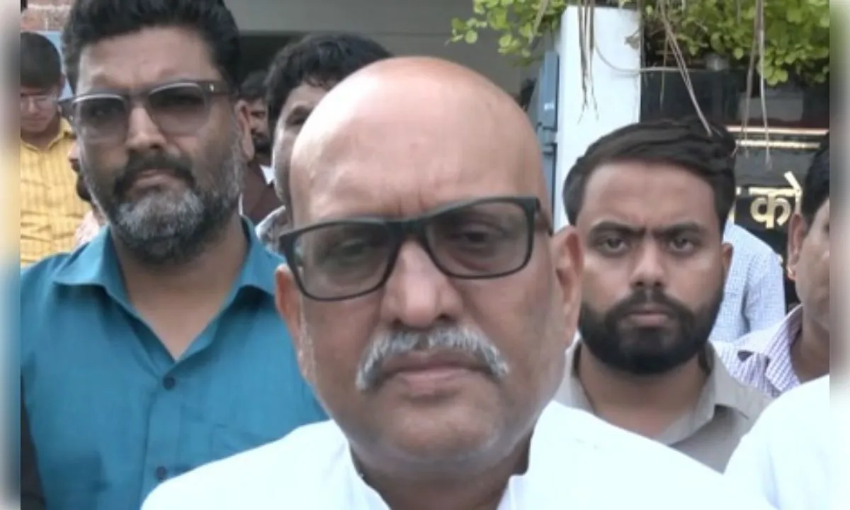 अयोध्या में अजय राय का भाजपा पर हमला, बोले- ‘चंदा चोरों’ पर हो कार्रवाई