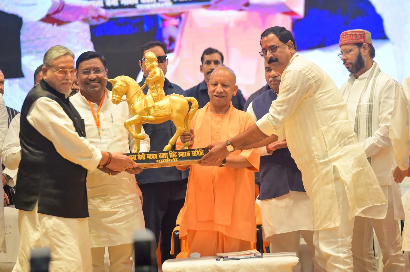 कांग्रेस 50 साल में जितने लोगों को आवास नहीं दे पाई, हमने नौ साल में उतने लोगों को दिया : योगी आदित्यनाथ 