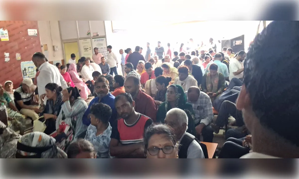 चिराग तले अंधेरा, रजिस्ट्री ऑफिस पर लाखों बकाया; काटी बिजली