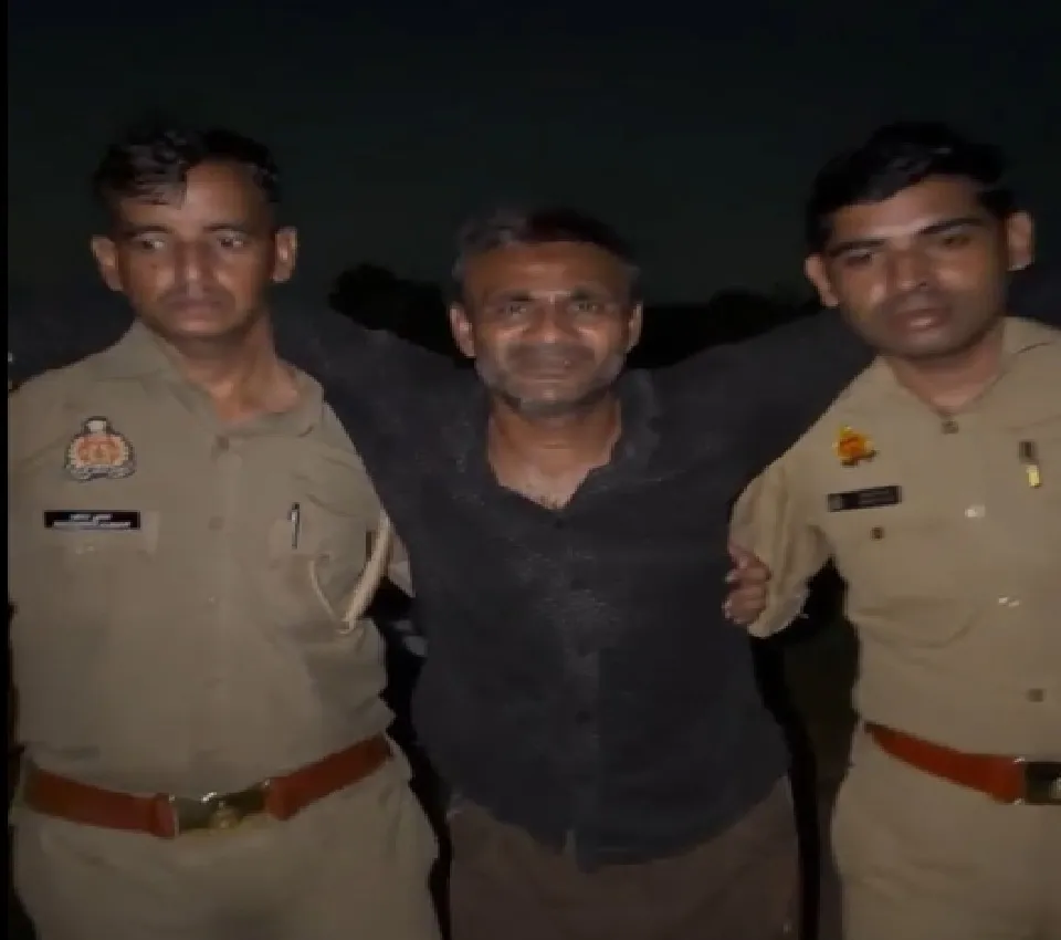 मोदीनगर में पुलिस और बदमाशों के बीच मुठभेड़, एक के पैर में लगी गोली, दूसरा गिरफ्तार