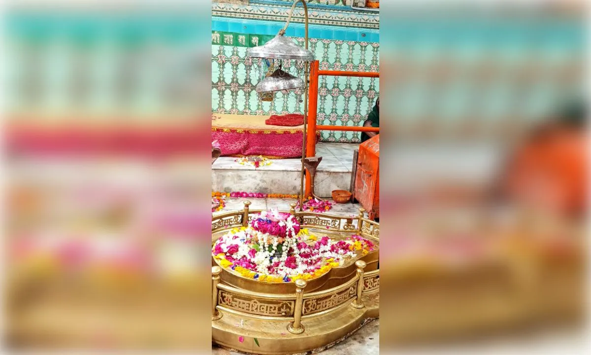 सावन के पहले सोमवार के लिए लोधेश्वर धाम तैयार, रात से ही उमड़ेगा आस्था का सैलाब