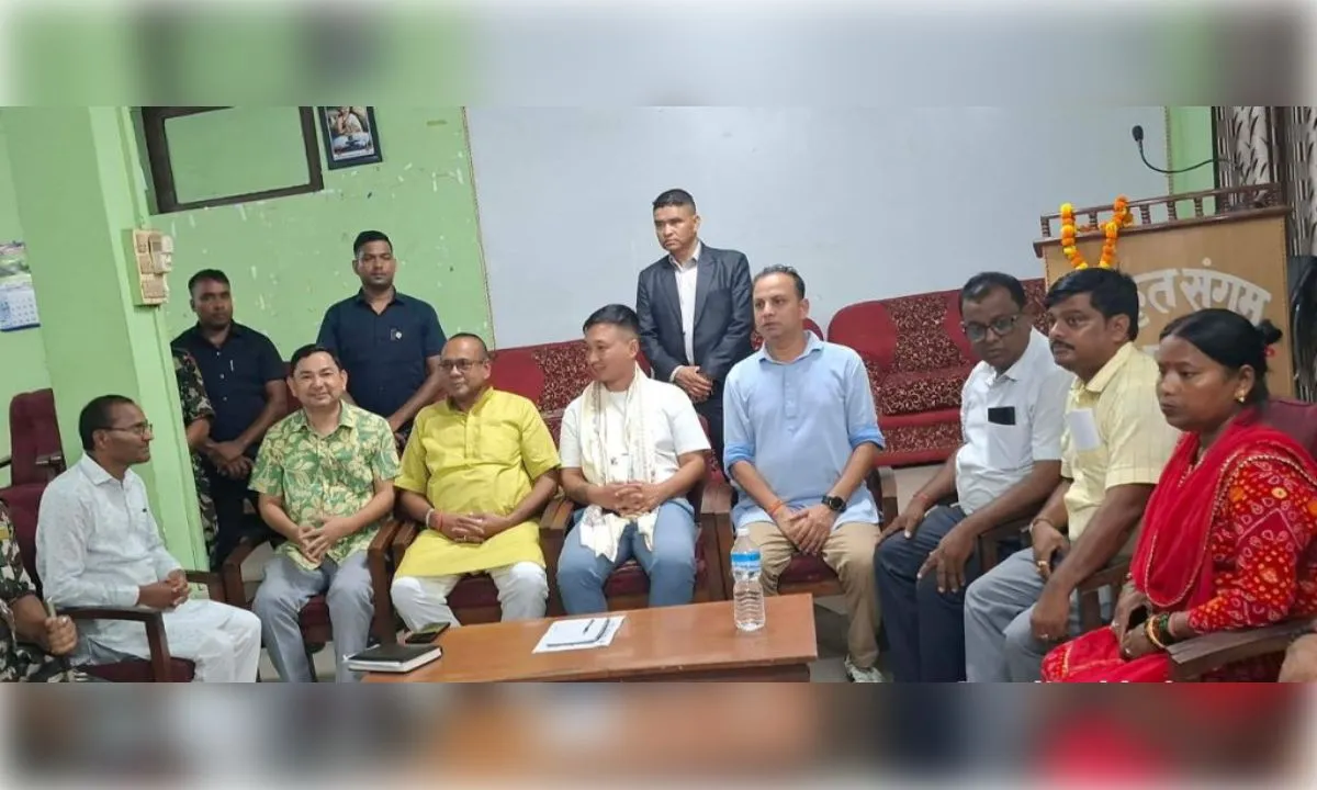 नेपाल में हिंदूवादी संगठनों ने सरकार को सौंपा 15 सूत्रीय मांगपत्र, हिंदू राष्ट्र की मांग फिर तेज